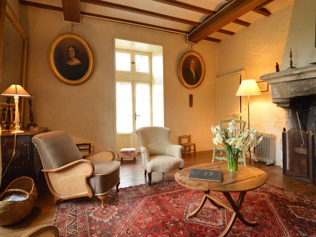 Magnificent Holiday Home With Pool Saint-Paul-du-Bois Exteriör bild